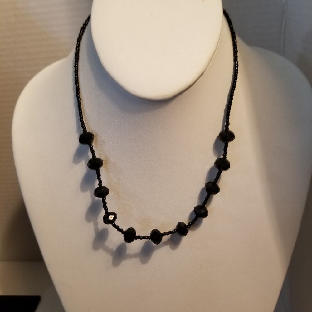 Vintage black glass beaded collar necklace 16" with 3" extension